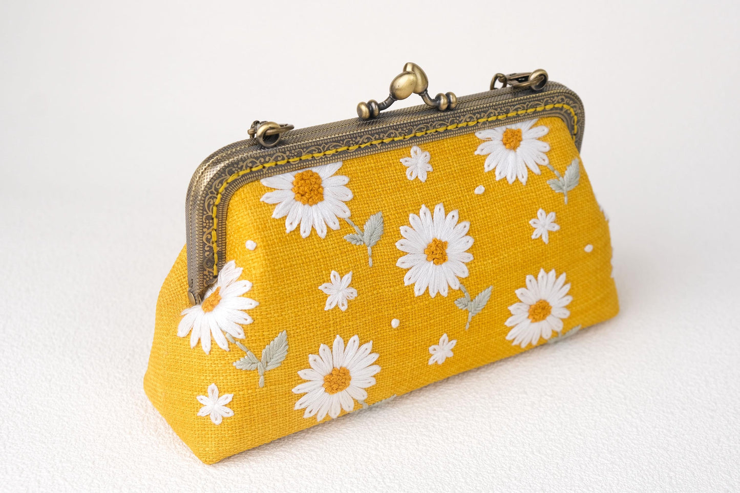 Embroidered Floral Clasp Bag Set
