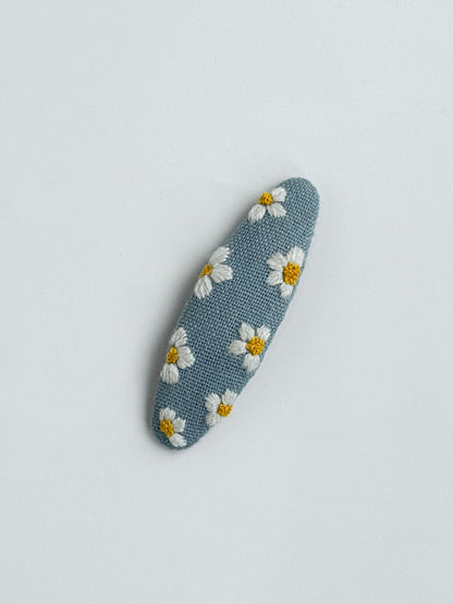 Daisy Embroidery Accessories Set