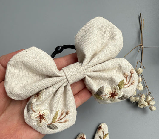 Daisy Embroidery Hair Bow