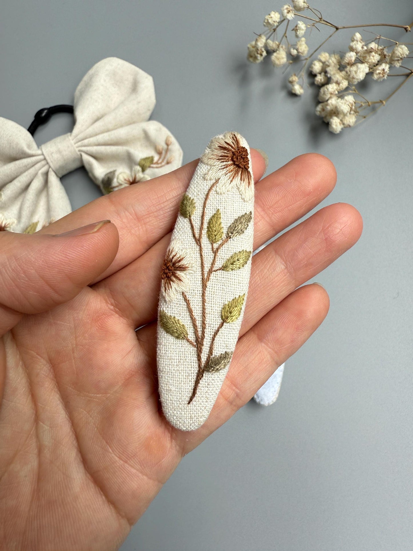 Daisy Embroidery Hair Bow