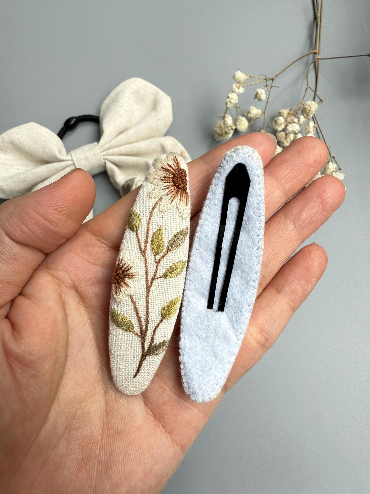 Daisy Embroidery Hair Bow