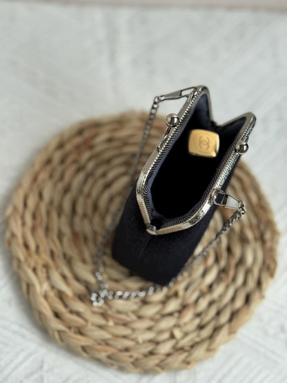 Embroidered Coin Purse with Bird Design