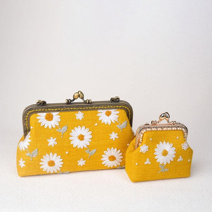 Embroidered Floral Clasp Bag Set