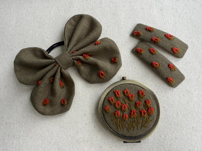 Embroidered Hair Accessory & Mirror Set