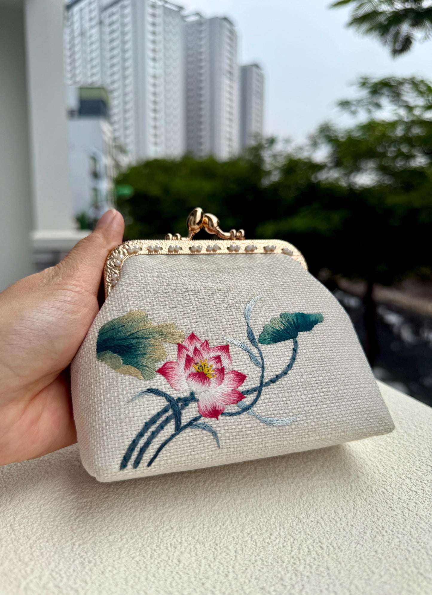 Embroidered Lotus Clasp Bag