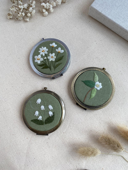Personalized Embroidered Compact Mirror Gift For Bridesmaids